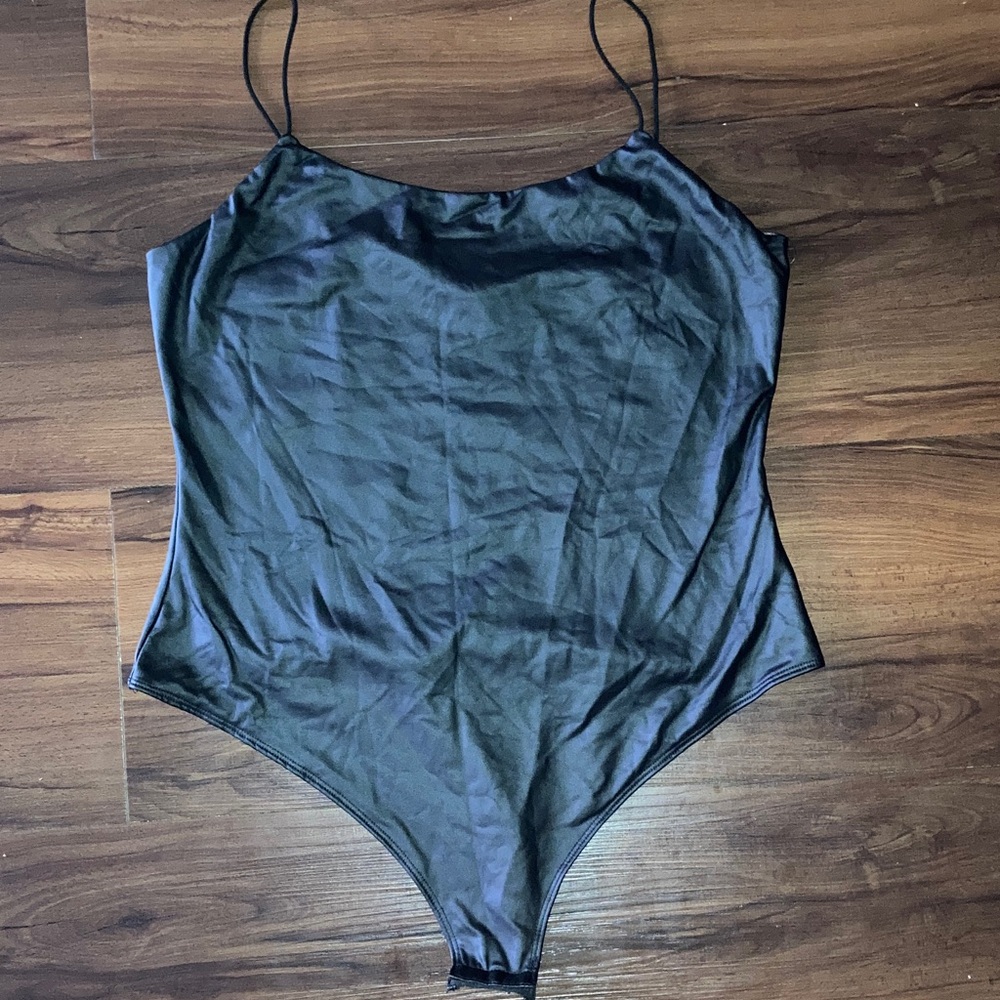 Fashion Nova Classic Black Top Bodysuit